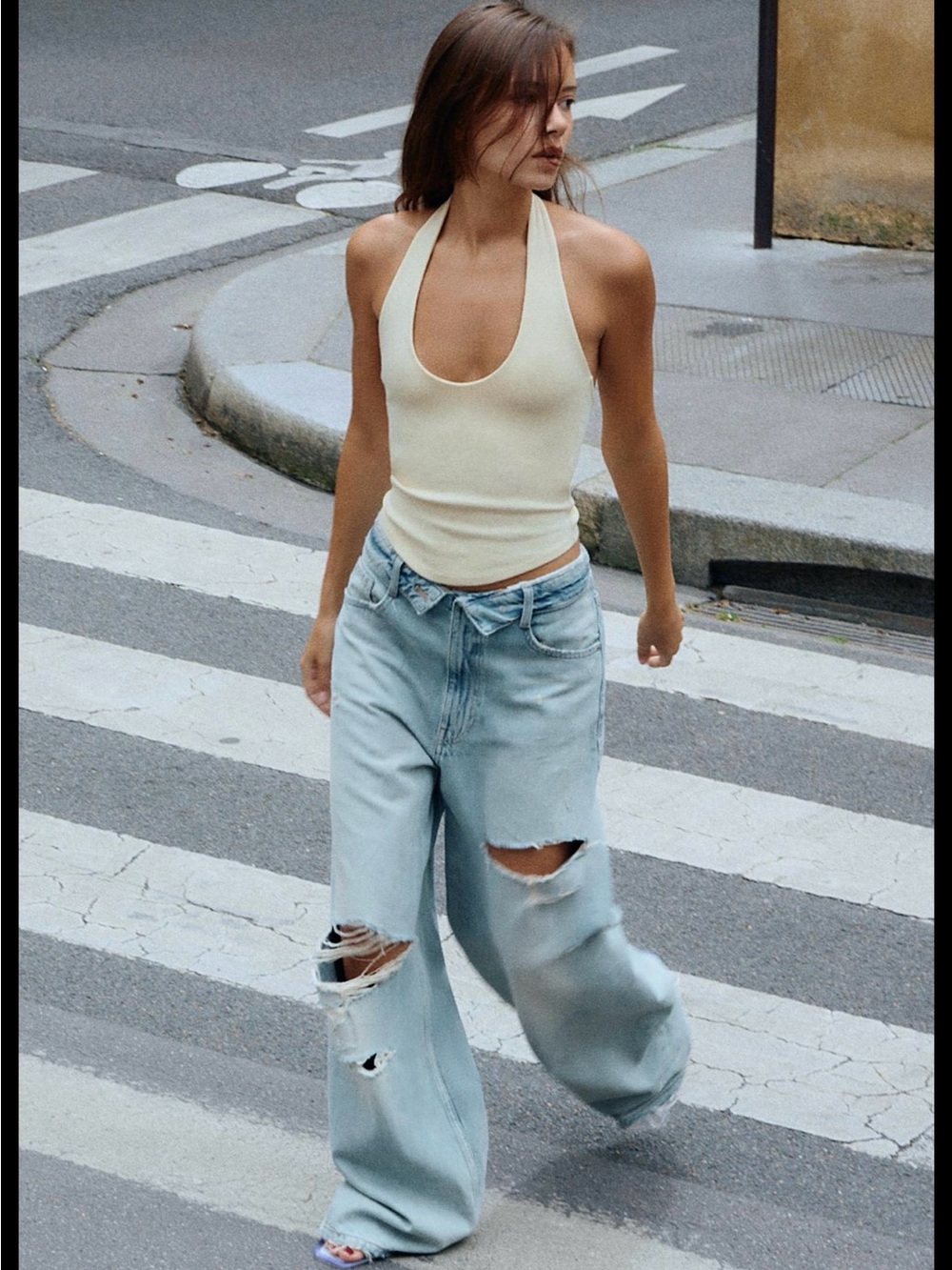 TRF MID-RISE FOLDED WAISTBAND JEANS Wide-Leg Distressed Light Blue Jeans